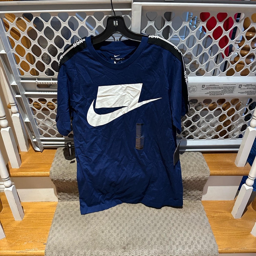 Nike shirt